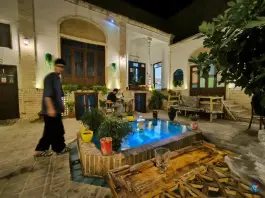 عکس عمارت سنتی گلابگیر، خیابان انقلاب، قم 9