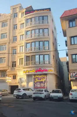 ساختمان دندانپزشکان لبخند جدید در باقرشهر تهران