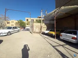 عکس پارکینگ محله بازار اصفهان 2