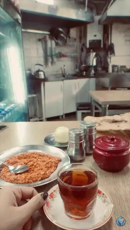 صبحانه و دیزی سرای دلشاد در محله قم نو قم
