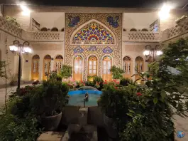 هتل سنتی گل آرا، محله بازار اصفهان