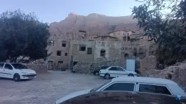 عکس پارکینگ شبانه روزی آرش در جاده قلات شیراز 5