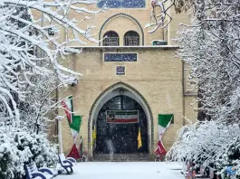 عکس دبیرستان ماندگار امام صادق «ع»، محله یخچال قاضی قم 10