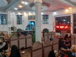 عکس نان داغ کباب داغ پدیده در محله شاه احمد قاسم قم 4