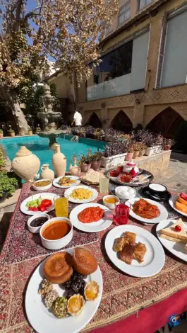 عکس سفره خانه سنتی شهسوار در محله زند شیراز 2