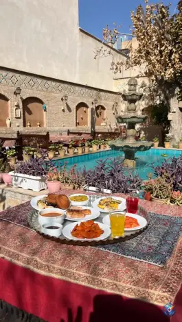 عکس سفره خانه سنتی شهسوار در محله زند شیراز 4