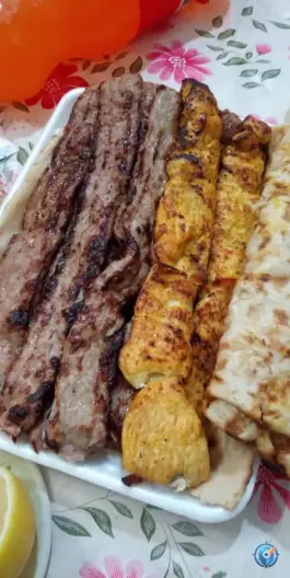 کباب و حلیم و جگر قائم در محله قائم مشهد
