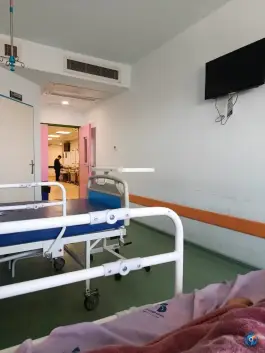 عکس بیمارستان امیرالمومنین در محله حنیف نژاد قم 2