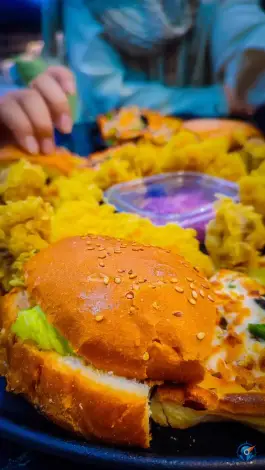 عکس کافه فست فود رنجبر در محله ایثار مشهد 9