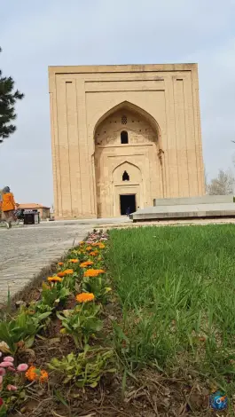 عکس بنای هارونیه در محله فردوسی مشهد 2
