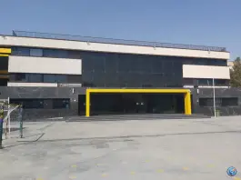 دبیرستان متوسطه اول حاج علی لباف در محله شیخ اشراق اصفهان