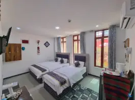 عکس هتل سیمرغ، محله دروازه قصاب خانه شیراز 9