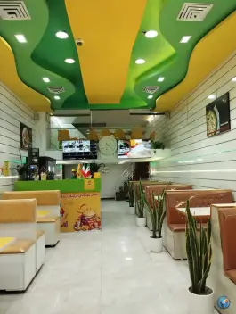 عکس فست فود آقای خرچنگ در محله باجک ۲ قم 4
