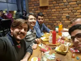 عکس خانه کنتاکی مرکزی در محله بهار آزادی اصفهان 3
