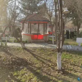 عکس باغ رستوران ریحانه، دانشگاه تهران 9