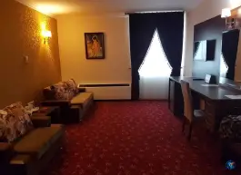 عکس هتل بزرگ بام بروجن 4