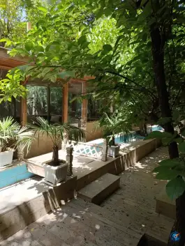 عکس مجموعه شاندیز هفت ایوان در لامپ سازی شیراز 8
