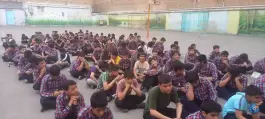 دبیرستان امام خمینی «ره» در محله چهل درخت قم