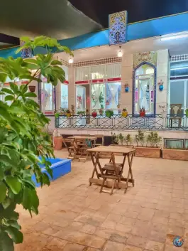 کافه جهان نما در صفائیه قم