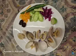 عکس تهیه غذای ماثنا در فرصت شیرازی، شیراز 6
