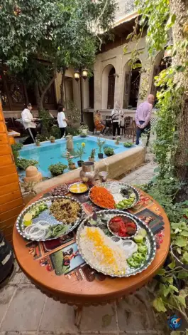 کافه رستوران خانه فروغی در محله گود عربان شیراز