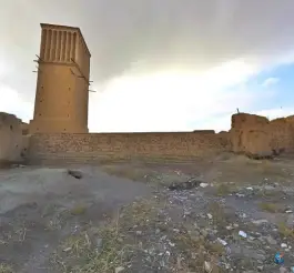 عکس بادگیر قمرود در روستای قمرود قم 1