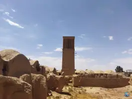 عکس بادگیر قمرود در روستای قمرود قم 2