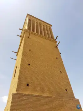 عکس بادگیر قمرود در روستای قمرود قم 10