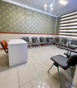 آموزشگاه زبان انگلیسی لبخند در شرع پسند کرج