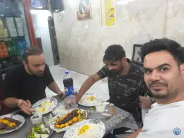 رستوران و تهیه غذای خاطره ی امین در محله خاک سفید تهران