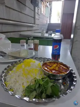 عکس رستوران و تهیه غذای خاطره ی امین در محله خاک سفید تهران 2