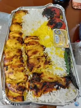 عکس رستوران و تهیه غذای خاطره ی امین در محله خاک سفید تهران 6