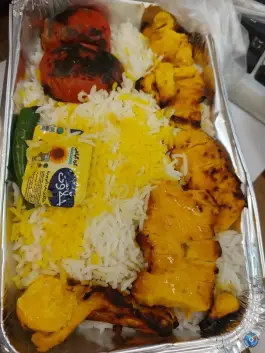عکس رستوران و تهیه غذای خاطره ی امین در محله خاک سفید تهران 7