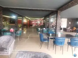 عکس کافه رستوران سنترال در بهارستان قیدار 9