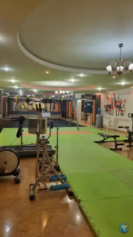 باشگاه ورزشی بانوان بای بورد در عظیمیه کرج