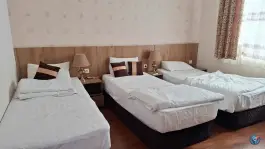 عکس هتل الغدیر در محله تکیه آقا سید حسنی قم 2
