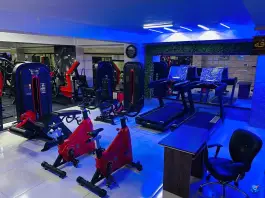 باشگاه بدنسازی رویال محله محمودآباد کرج
