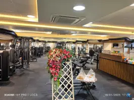 باشگاه بدنسازی یونیک در محله گلبهار اصفهان