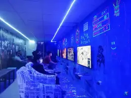 گیم نت مستر گیمر در محله مهرویلا شمالی کرج