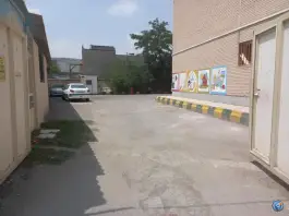عکس هنرستان کار و دانش و خوابگاه دخترانه رجایی ثانی در محله ویرانی شاندیز مشهد 2