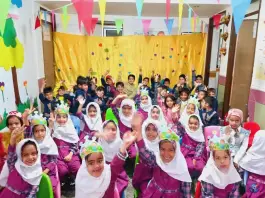 عکس دبستان و پیش دبستانی طلوع شمس در مادوان 8