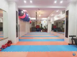 باشگاه ورزشی موج مثبت «ویژه بانوان» در باغستان کرج