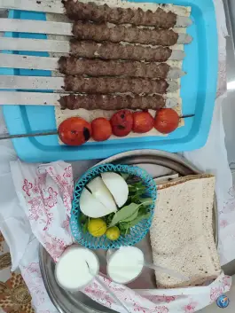 عکس کبابی علی اصغر توانا در بزرگراه جهرم شیراز 8