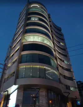 عکس ساختمان شهر پزشکان در بلوار شهیدان محمودنژاد قم 2