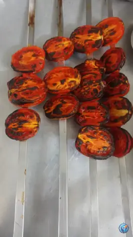 کباب و جوجه سرای رهنما در بلوار انتظار قم