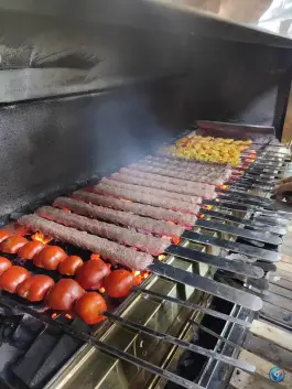 عکس کباب بناب و جگرکی آذربایجان در شهرک ولیعصر شمالی تهران 4