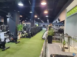 عکس باشگاه بدنسازی سام فیت در محله حر تهران 6