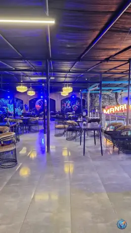 عکس باغ رستوران مانا لانژ، انرژی اتمی، اصفهان 10