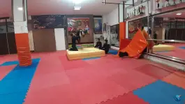 باشگاه ورزشی علمشیری در محله شهید رجایی اصفهان