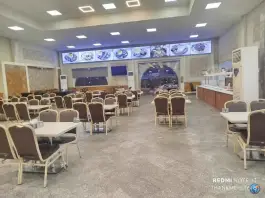 عکس سالن غذاخوری پروین اعتصامی در آزادراه امیرکبیر قم 8